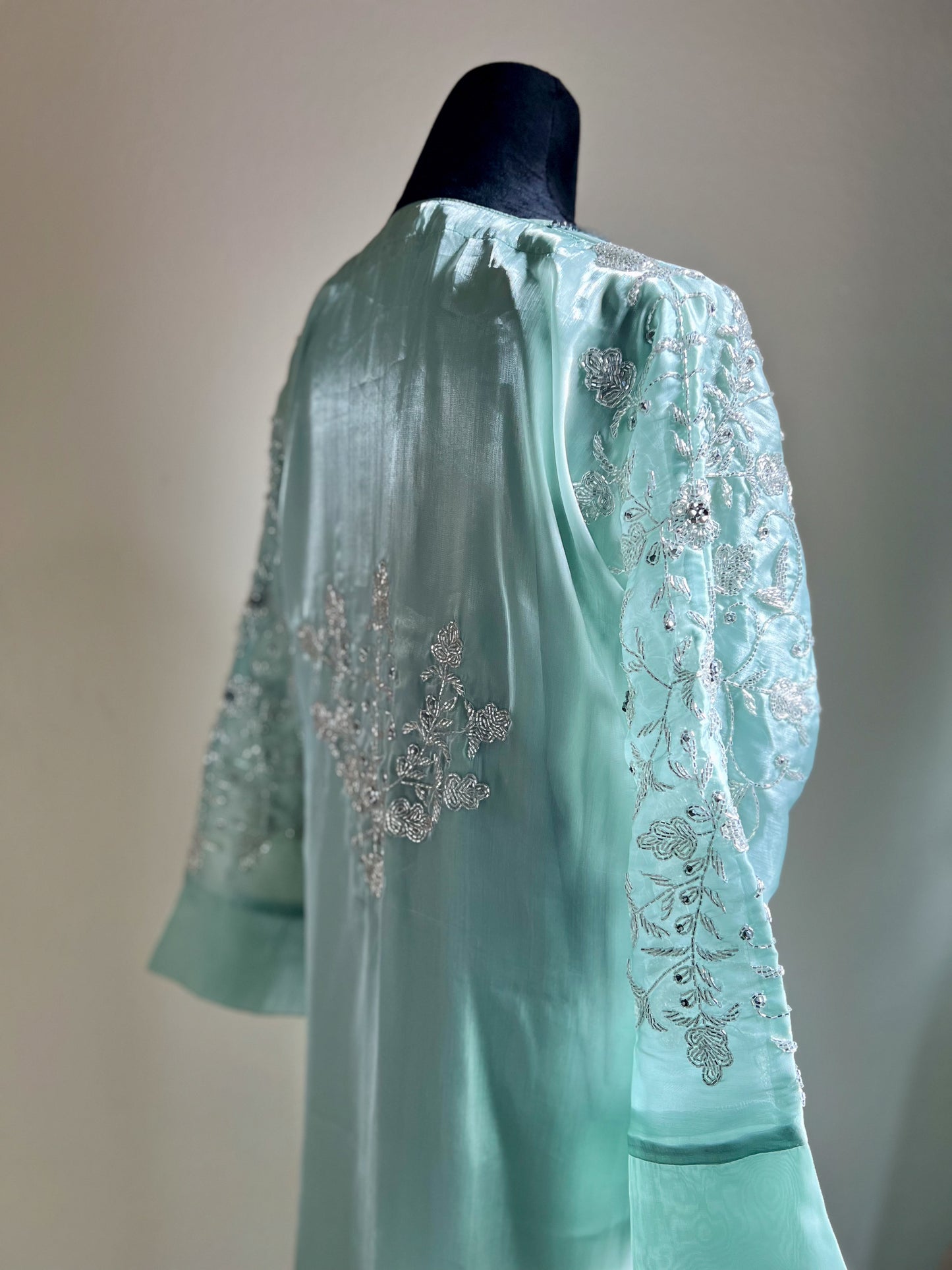 Luxurious Open Front Abaya with Heavy Stone Work – A Symphony of Elegance