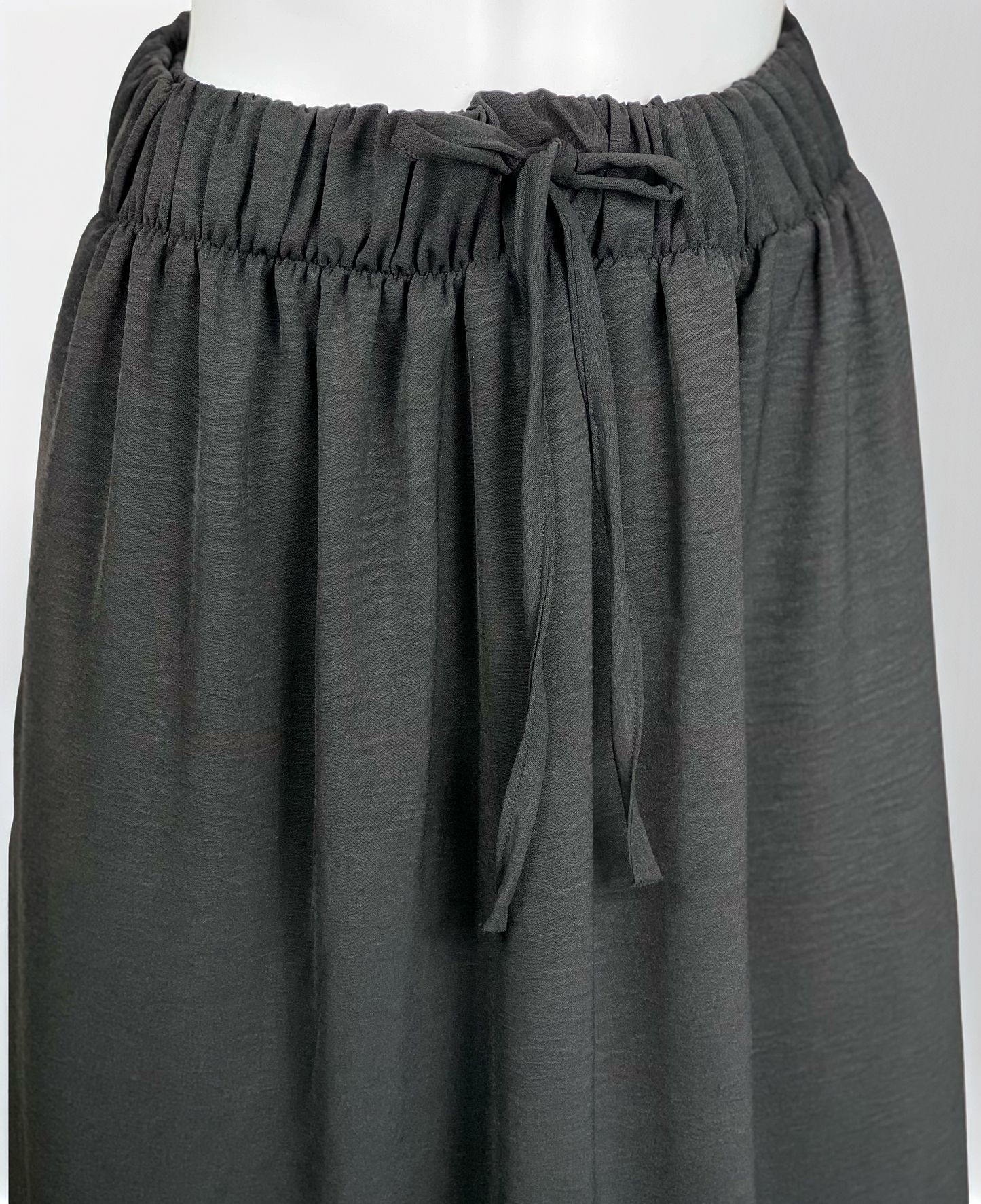 Elegant Two-Piece Crepe Jilbab – Versatile & Modest