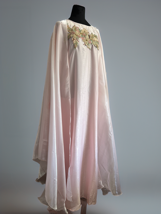 Blush Breeze – 3-Piece Pink Organza Abaya Set